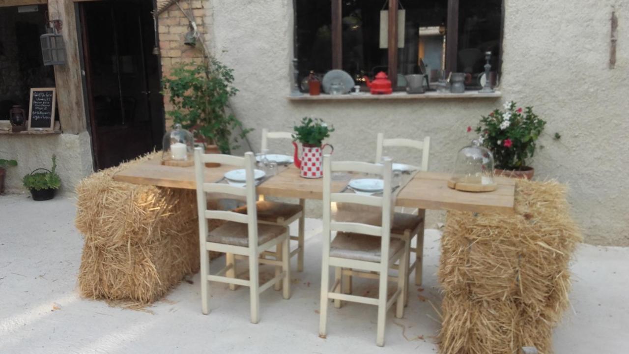 La Ferme Constantin Villa ฟายองซ์ ภายนอก รูปภาพ